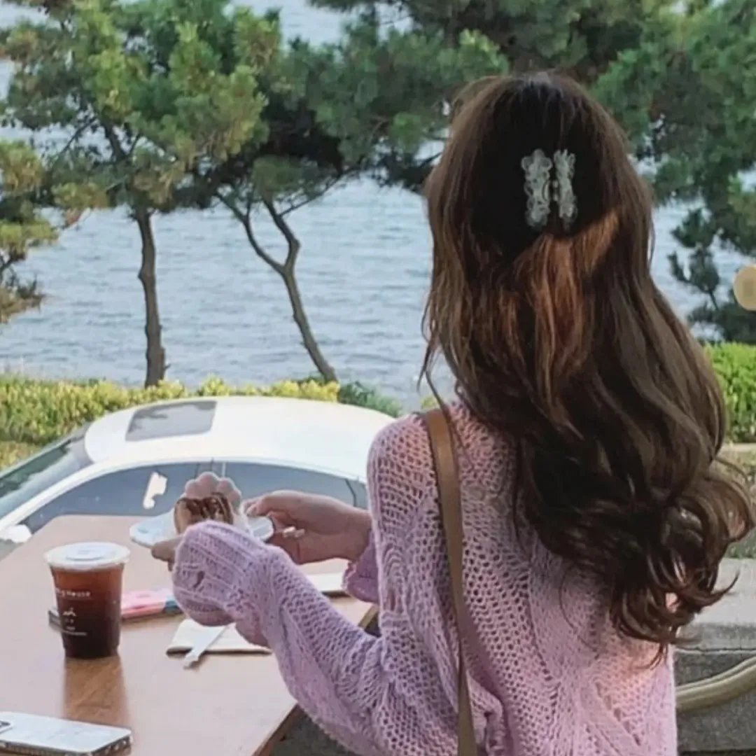 格莱普尼尔海报
